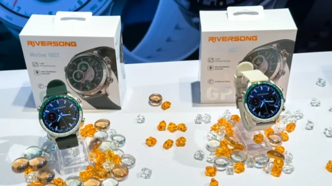 Riversong Motive 10GT: smartwatch hơn 2 triệu đồng gọi điện được, tích hợp 5 hệ thống định vị