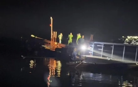 Xác định nguyên nhân vụ lật tàu trên hồ Thác Bà làm 6 người mất tích