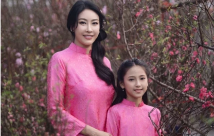 Mỹ nhân duy nhất Việt Nam đăng quang hoa hậu ở tuổi 16 khoe con gái xinh đẹp, thanh tú không kém mẹ