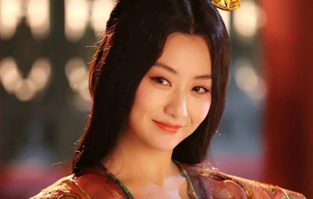 Cuộc đời vị hoàng hậu đẹp tựa báu vật giữa nhân gian, khiến 6 vị hoàng đế phải mê đắm