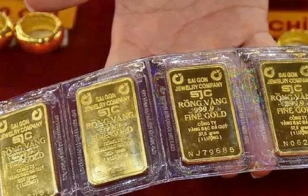 Vì sao mở hàng sau Tết, giá vàng hôm nay tiếp tục tăng?