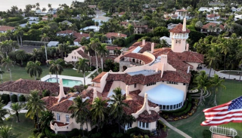 Kẻ mang súng xâm nhập khu nghỉ dưỡng của ông Donald Trump bị bắn chết