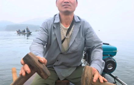 Người đàn ông 47 tuổi cứu 6 người trong vụ lật thuyền ở hồ Thác Bà