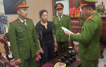 Bắt người phụ nữ chửi bới, thu trái phép tiền đỗ xe 420.000 đồng/người ở Bắc Ninh