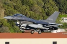 Phi đội F-16 gắn hệ thống tác chiến điện tử của Mỹ tiến sát Iran