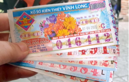 Hứa chia vé số trúng 2 tỷ, chủ xưởng bị công nhân kiện ra tòa