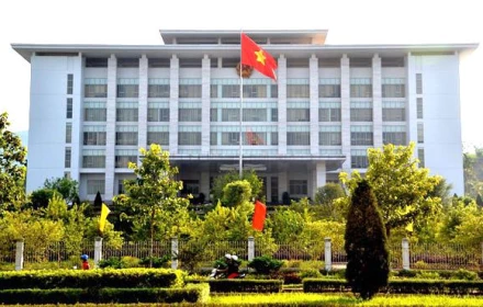 Tiếp tục sắp xếp đơn vị sự nghiệp, kiện toàn tổ chức bộ máy; triển khai phương án cắt giảm biên chế công chức