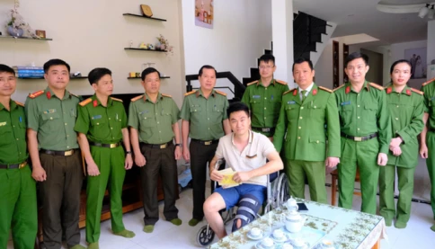 Bắt giữ kẻ dùng xà beng đánh gãy chân Đại úy công an ở Lâm Đồng