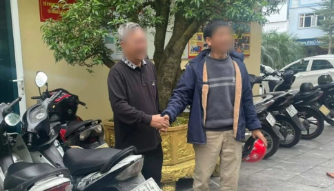 Vụ nhầm xe máy của nhau 7 ngày mới biết: Tình huống bi hài ở chợ hoa