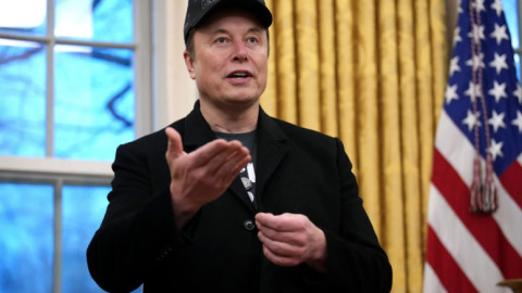 Điều gì khiến giới siêu giàu Ukraine 'mất ăn mất ngủ' khi nghe tới tên Elon Musk?