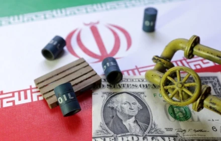 Giá dầu, vàng tăng dựng đứng vì Mỹ không kích Iran