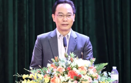 Nóng! Quyền Bộ trưởng Bộ GD&ĐT hứa chấn chỉnh dạy thêm không lành mạnh