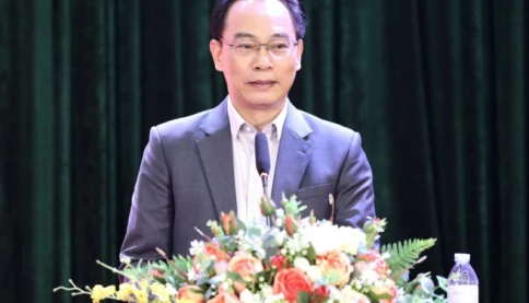 Nóng! Quyền Bộ trưởng Bộ GD&ĐT hứa chấn chỉnh dạy thêm không lành mạnh