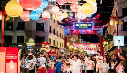 Một ngày hai quốc gia, vừa tâm điểm lễ hội vừa là cỗ máy tạo dòng tiền - nơi nào ở Việt Nam làm được điều này?