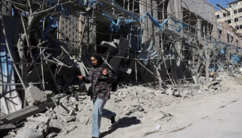 Cuộc tấn công của Mỹ vào Iran "vượt tiến độ kế hoạch" nhưng thị trường toàn cầu chao đảo, giá năng lượng tăng vọt