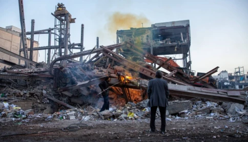 Tổng thống Mỹ yêu cầu Iran đầu hàng vô điều kiện (còn Iran làm thế nào thì kệ)