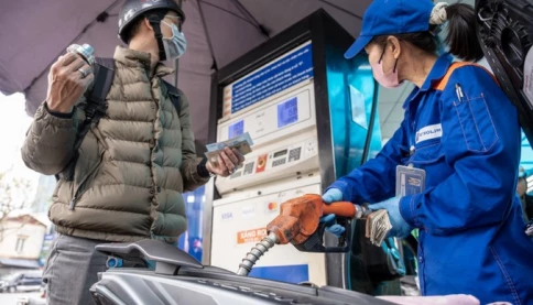 Đề xuất giảm thuế nhập xăng dầu về 0% do căng thẳng Trung Đông