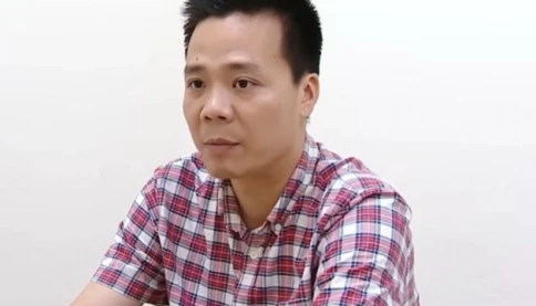 Vụ thu giữ 100 tấn thực phẩm chức năng giả: Nhiều cán bộ "ngã ngựa"