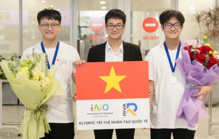 Một lớp có 2 nam sinh cùng giành huy chương Bạc Olympic Trí tuệ nhân tạo quốc tế