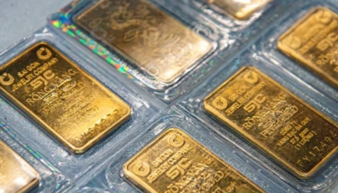 Vì sao giá vàng tăng mãi không giảm?