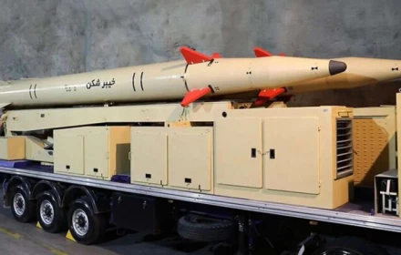 Iran phóng tên lửa vào Tel Aviv và căn cứ Mỹ, tuyên bố chuyển sang vũ khí hạng nặng