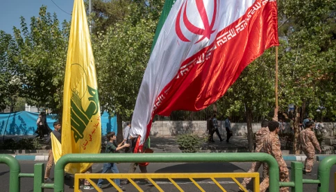 Chế độ Hồi giáo Iran tuyên bố: “Từ bây giờ, sẽ không có tên lửa nào mang đầu đạn nhẹ hơn 1 tấn được phóng đi”