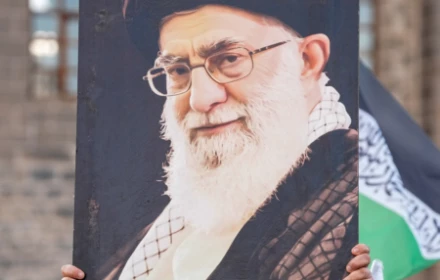 Tình báo Mỹ: lãnh đạo Iran vẫn còn nguyên vẹn