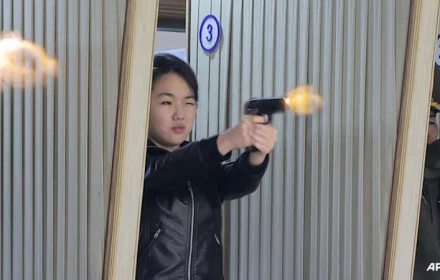 Con gái Kim Jong-un vừa xuất hiện với hình ảnh cực ngầu