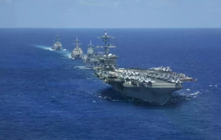 Iran tuyên bố tấn công tàu sân bay Mỹ, buộc rút lui