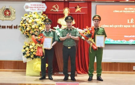 Công bố quyết định bổ nhiệm Thủ trưởng Cơ quan ANĐT và Thủ trưởng Cơ quan CSĐT Công an TPHCM