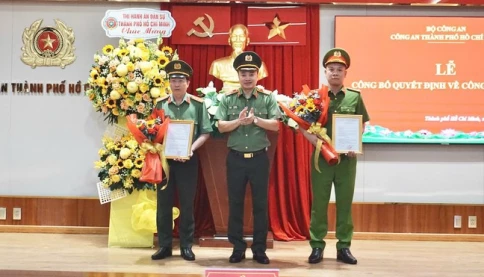 Công bố quyết định bổ nhiệm Thủ trưởng Cơ quan ANĐT và Thủ trưởng Cơ quan CSĐT Công an TPHCM