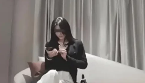 Tôi đã yêu một phụ nữ 38 tuổi, và cô ấy nói: Vui vẻ thì được, nhưng không kết hôn!