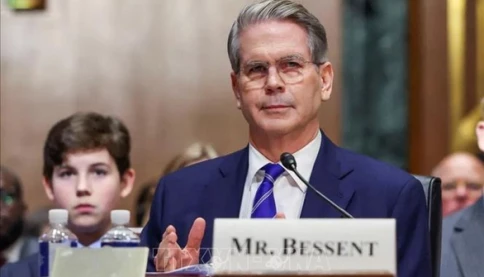 Bộ trưởng Tài chính Mỹ ung dung theo dõi cuộc đào tẩu của tài khoản ngân hàng của giới lãnh đạo Iran