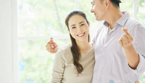 Điều gì xảy ra khi một người phụ nữ sống trong hai thế giới cảm xúc?