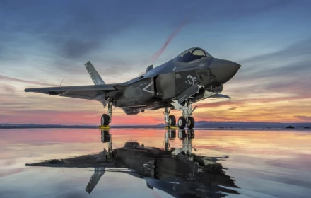 Thiệt hại máy bay Mỹ tăng, F-35 hạ cánh khẩn sau khi trúng đạn Iran