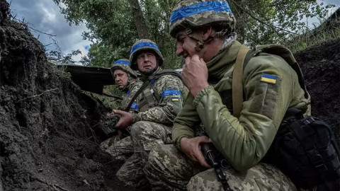 Quân Ukraine 'quay xe' khỏi Kursk nhanh như điện, Nga tiến quân còn chưa kịp đuổi theo