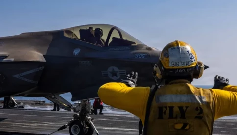 Iran gây hoang mang với vũ khí có thể bắn tới London, Paris