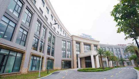 Bên trong bệnh viện “khủng” nhất phía Đông Hà Nội: Không gian sang trọng, máy móc hiện đại top đầu thế giới