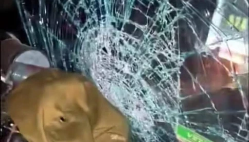 Tìm ra thủ phạm ném đá vỡ kính loạt xe tải trên cao tốc qua Quảng Trị