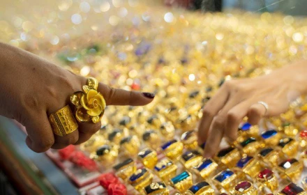 Chốt giá vàng hôm nay ngày 24/3 trong tăng ngoài giảm cực mạnh