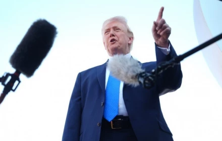 Tổng thống Mỹ Trump thực sự xuống thang hay đang câu giờ ở Iran?