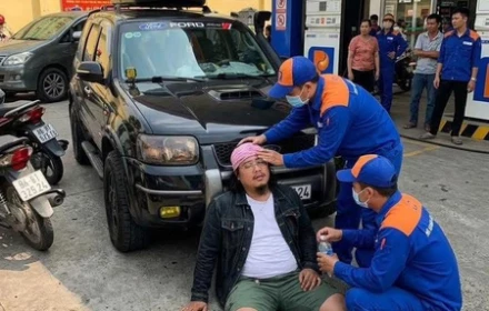 Bi hài chuyện người "đu đỉnh": Giá xăng vừa giảm gần 4.000 đồng/lít 🥳