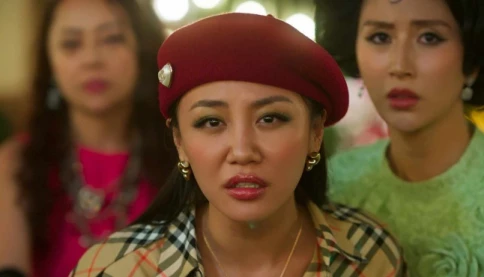 Văn Mai Hương xấu hổ không dám xem lại cảnh hôn trong 'Thỏ ơi!!'