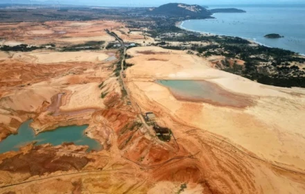 Chiêu bỏ tiền tỷ ngoài sổ sách của Chủ tịch Tập đoàn Rạng Đông