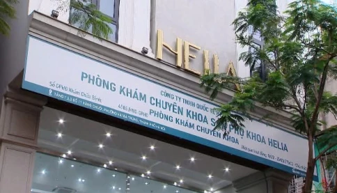 Kiểm tra đột xuất phòng khám ở phố cổ Hà Nội, bắt tạm giam 4 cán bộ nhân viên