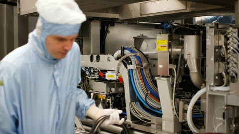 ASML quá “bá đạo”: hệ thống khắc chip mới nhất lập kỷ lục mật độ bóng bán dẫn, nhỏ hơn, nhanh hơn chưa từng có