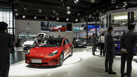 BYD ra mắt công nghệ sạc siêu nhanh 5 phút cho xe điện, cổ phiếu Tesla rơi tự do