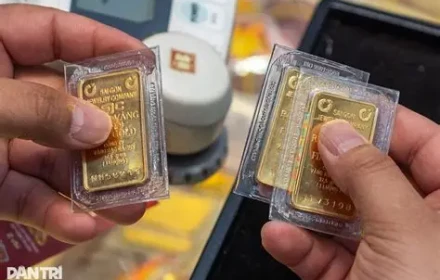 Vì sao giá vàng quay đầu giảm: Áp lực từ quốc tế hay tâm lý chốt lời và đồng USD tăng giá?