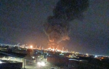 Cơ sở hóa dầu Iran bị tấn công, giá dầu bật tăng