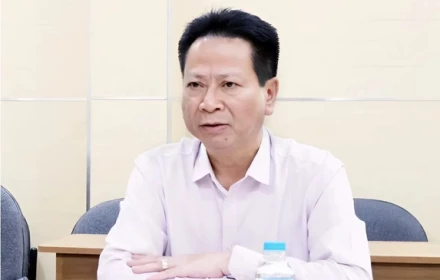 Cựu cục phó nhận hối lộ vì 'quả thực rất thiếu tiền'